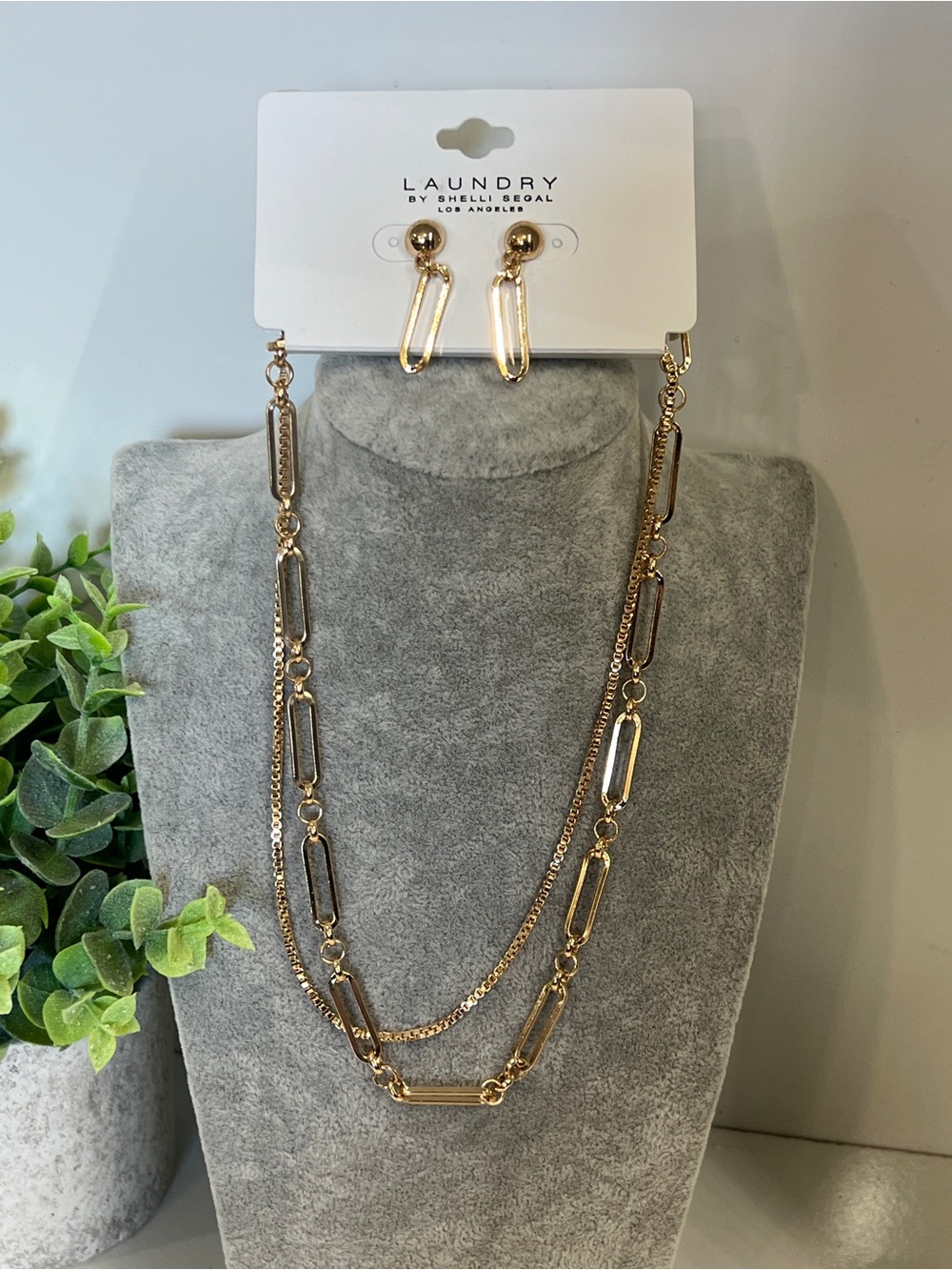Laundry By Shelli Segal Gold Double-Layer Link Necklace with Matching Drops